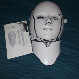 WRINKLE LED PHOTON THERAPY FACE MASK.   Brand new. Never used.